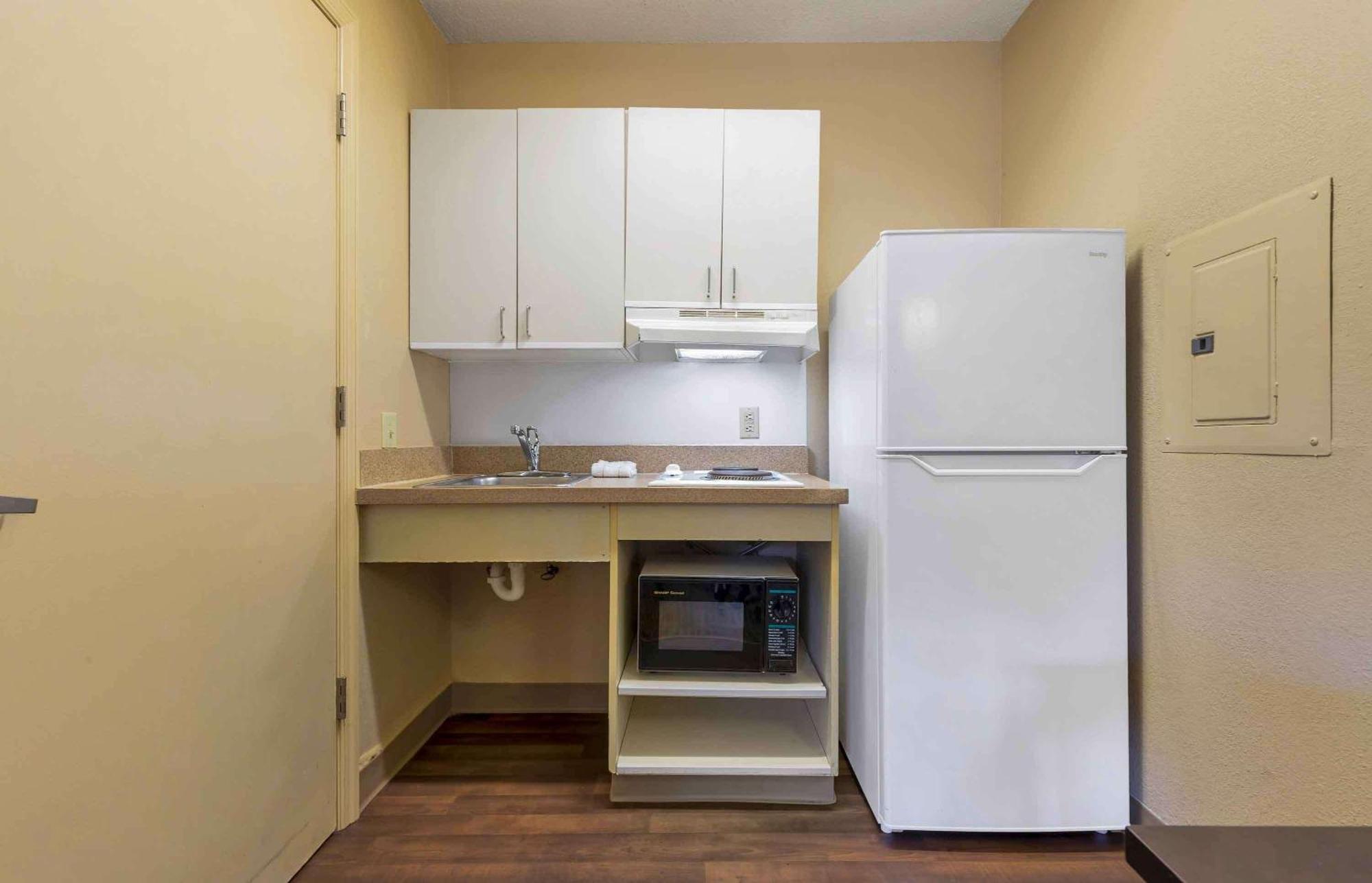 Extended Stay America Suites - Fresno - North Экстерьер фото
